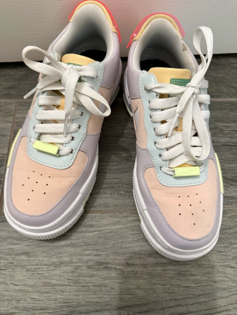 Nike Air Force 1 Low Pixel